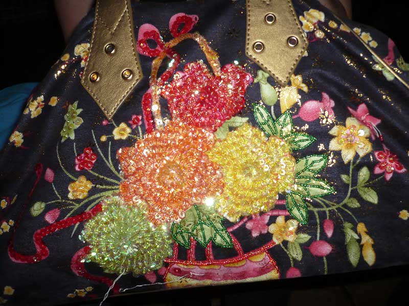 Damenhandtasche mit Blumen